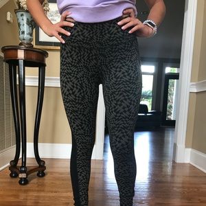 Patterned Nike Dry Fit Leggings